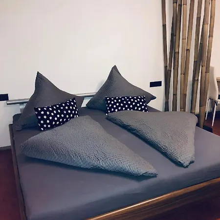 דירה Ferien Haus - Ferienwohnung Lorena ניוסטיפט אים סטובאיטל