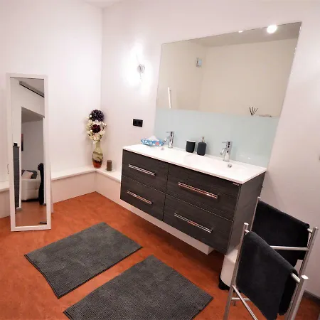 Ferien Haus - Ferienwohnung Lorena דירה *