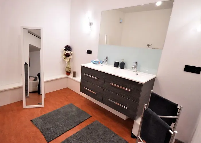 Ferien Haus - Ferienwohnung Lorena 아파트 *