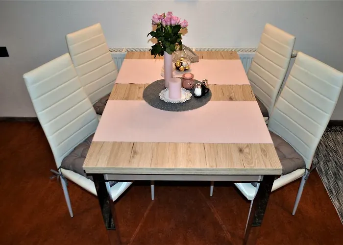 شقة Ferien Haus - Ferienwohnung Lorena نيوستيف ام ستوبيتا